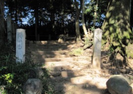 大谷家墓所入口