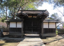 西明寺正門